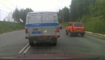To be inconspicuous