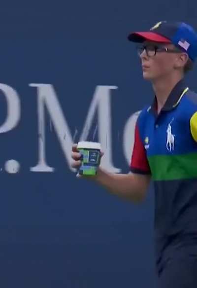 he had no idea where to put Venus’ coffee
