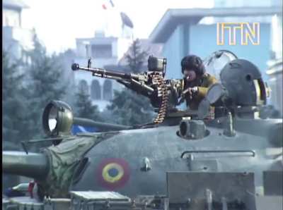 Machine gun!