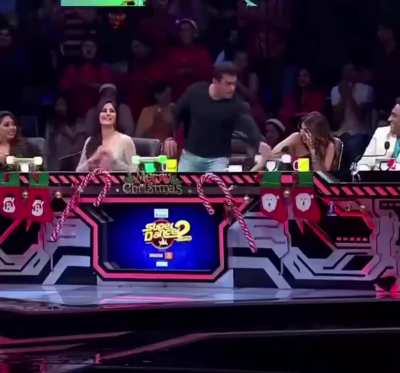 One of the rare times when bhai had enough and handled it with humour. [No one was harmed]