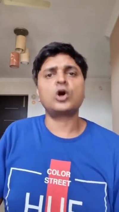 Ye to dhoti khol rha hai