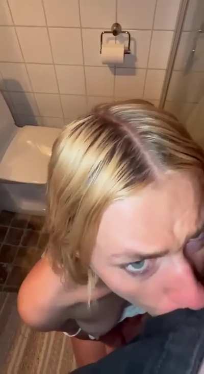 I love watching pretty girls go balls deep