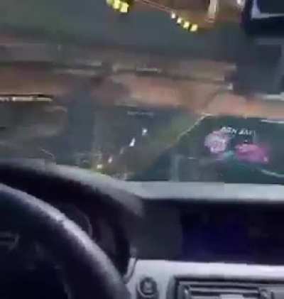 man got a kid in the car