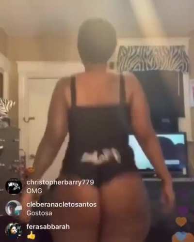 Mrs Rethickulous