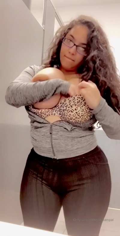 Thick & Busty