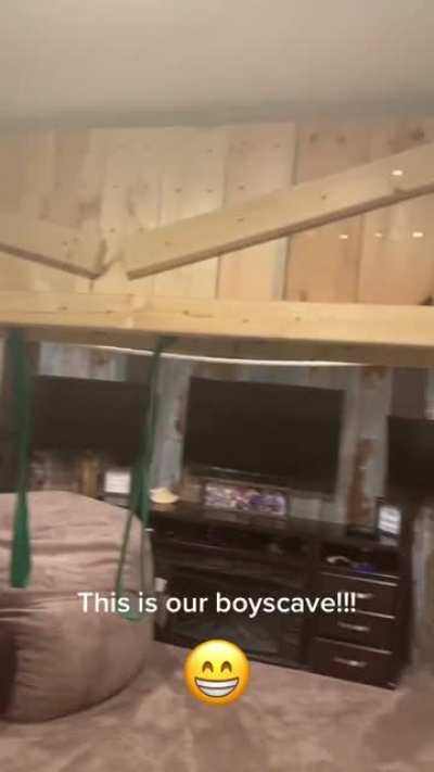 Dad with 5 boys makes a boycave for them