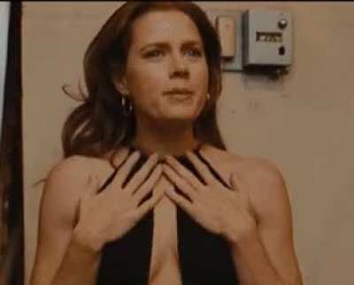 I need mommy Amy Adams to stroke my hard cock and cum on her beautiful face and tits😍