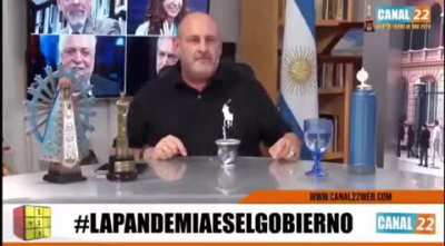 Un calmante por acá