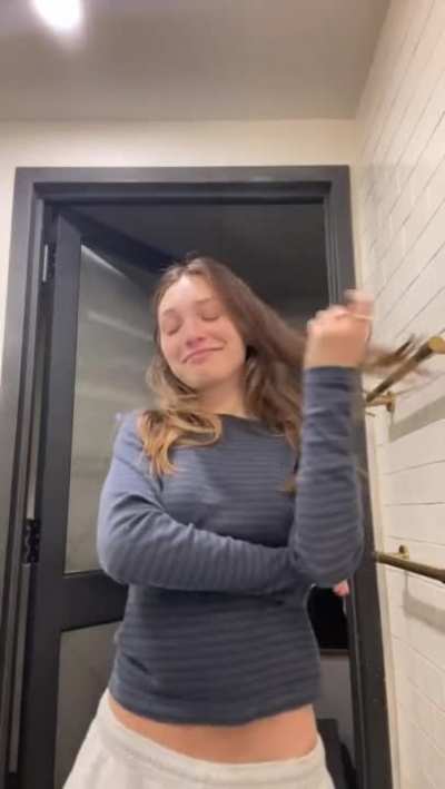 Happy 20th Birthday to Maddie Ziegler!