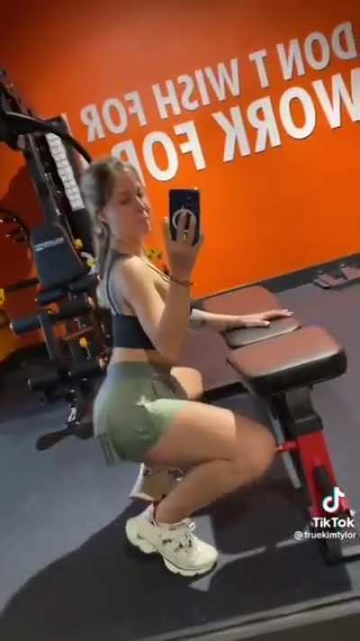 Probably the best gym outfit I've ever seen!