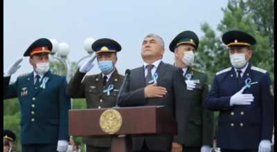 In the uzbek national anthem you have to hold your right hand to your left breast but salute if you are in the military too