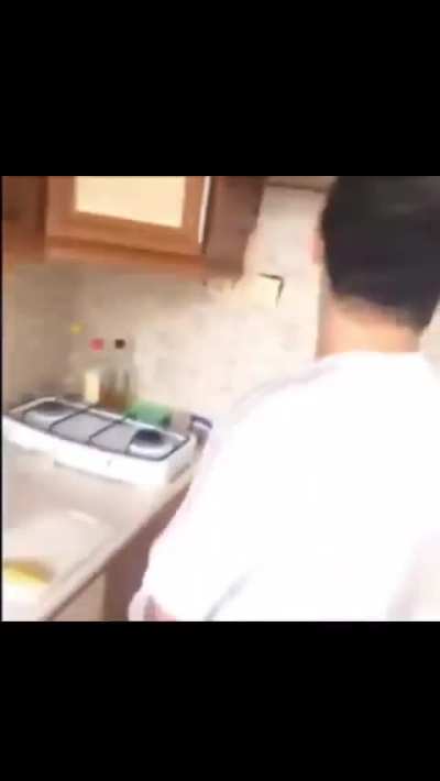 Buna hala gülüyorum normal mi