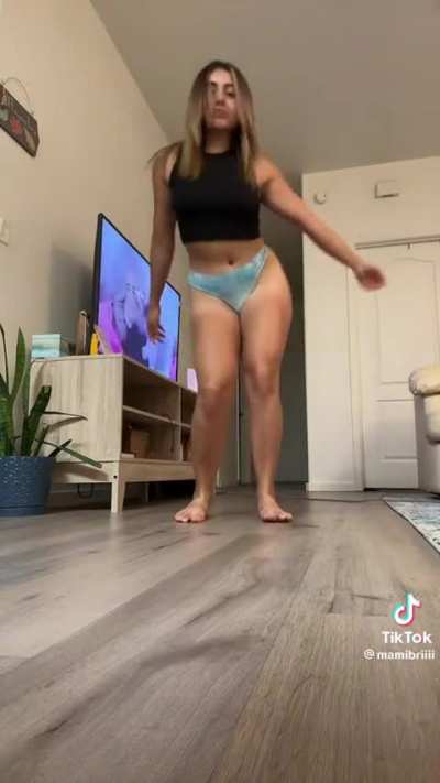 Bri feet