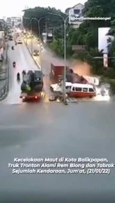 Horrific accident (NSFW)