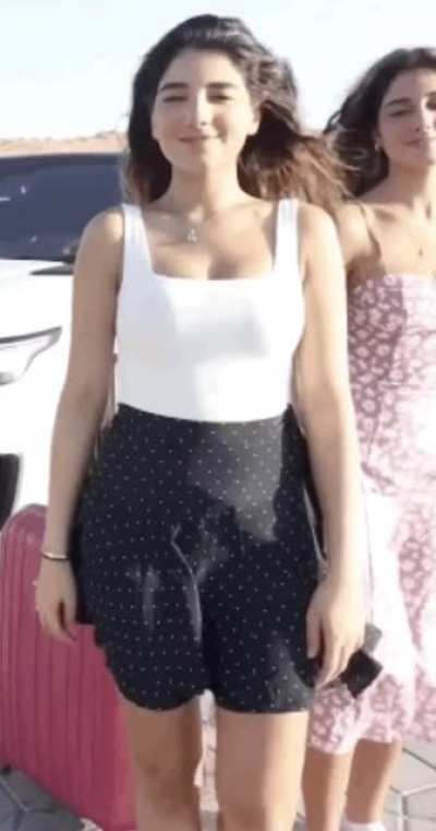 Bouncy tits
