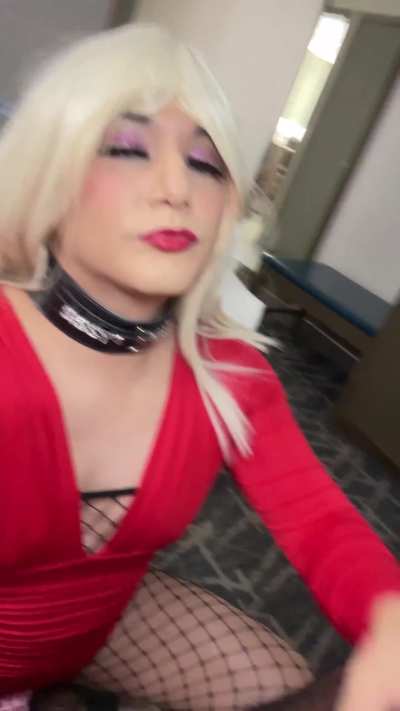 Caged and on my knees sucking a big black dick 😳🥵