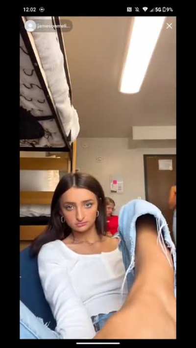 College girl soles (and yes, ik there's no sound, I can't control it)