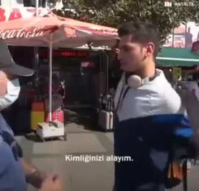 Orospu çocuğuna kulak verin arkadaşlar bakın ne diyor