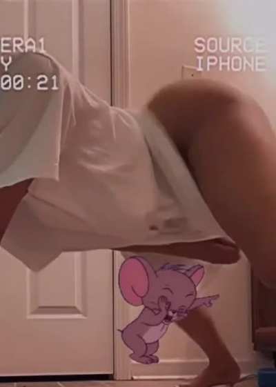 Snapchat damnt<wbr>hatsb<wbr>ella1 come check me out daddy