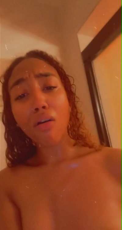 my boyfriend thinks I’m in the shower 🥵