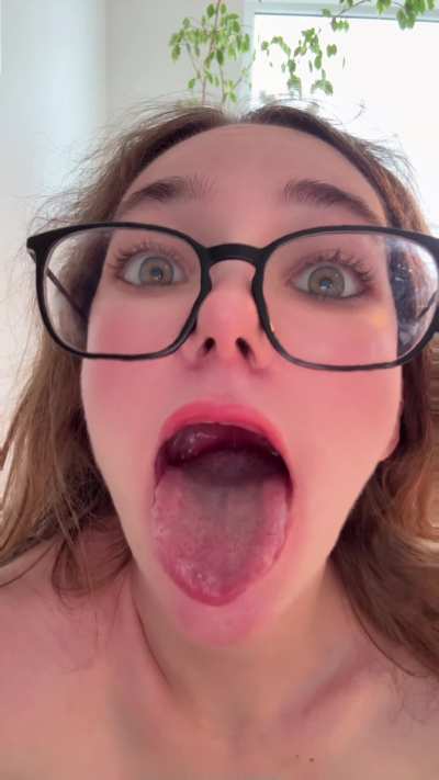 Wld you fuck an ahegao girl?