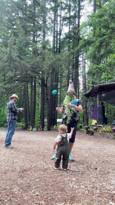Tryna hit some gnome flow, but my baby said nah.