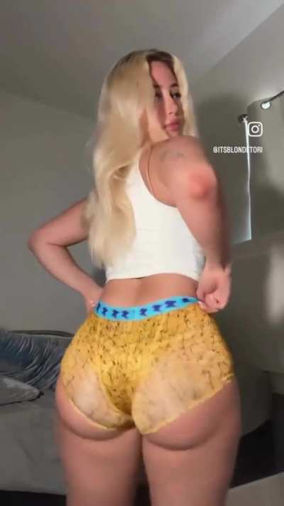 Itsblondetori ass like Alexis texas