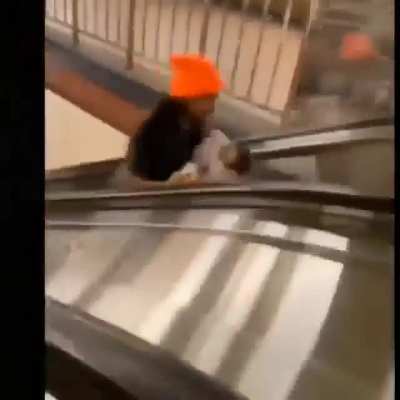 a dude slap a ki-