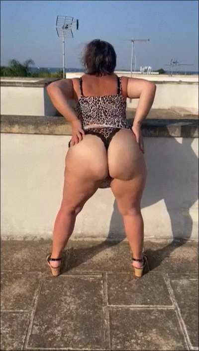 mommys lovely behind needs a spanking up here