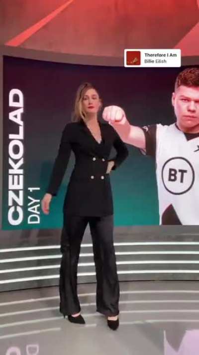 Sjokz in a suit