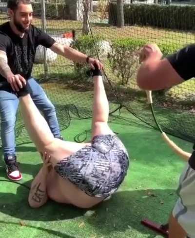 It’s Swing-To-The-Sack Sunday!