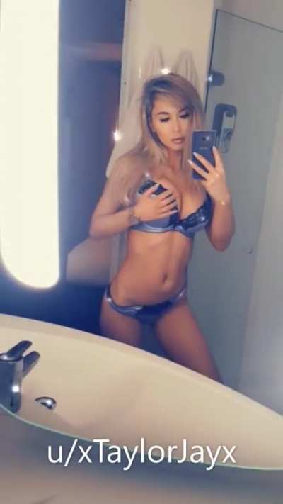 Such a sexy set [f]