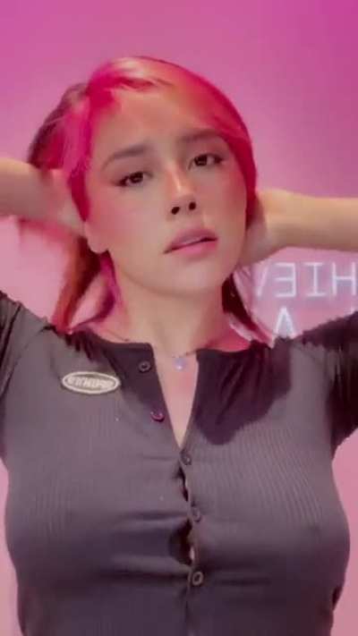 Neeko TikTok video I’m higher quality (sorry for the last one being sort of cooked)