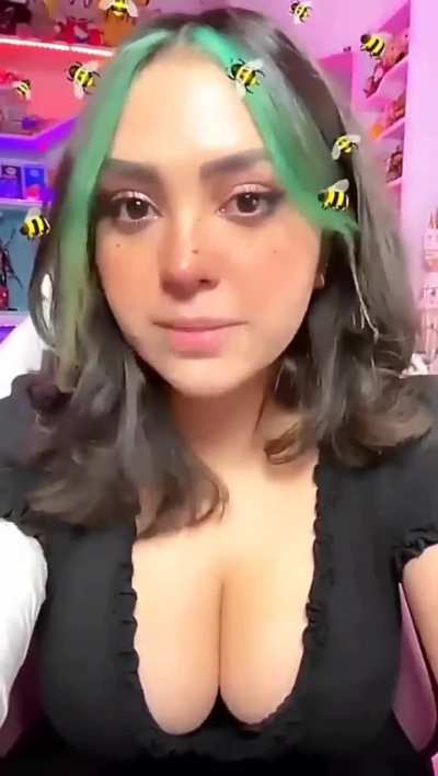😢👀😢