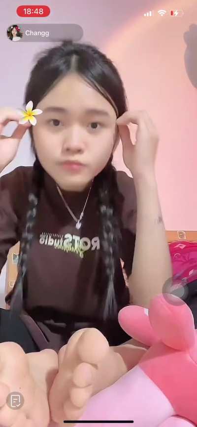 Changg feet