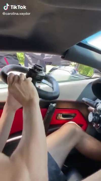 A terrible steering wheel!