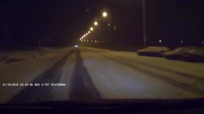 Driver attempts not to crash into a car while losing control, fails and crashes