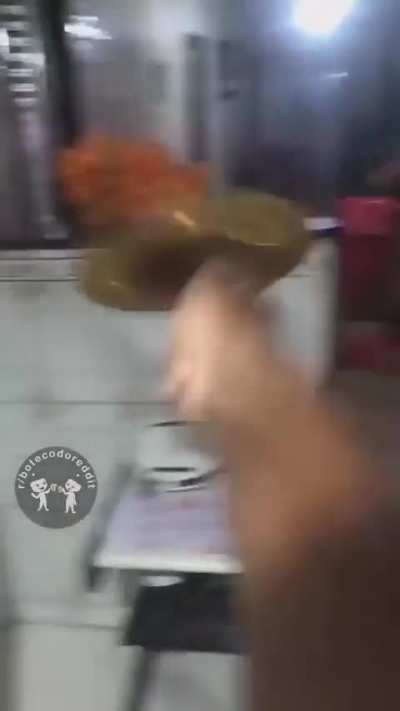 😳