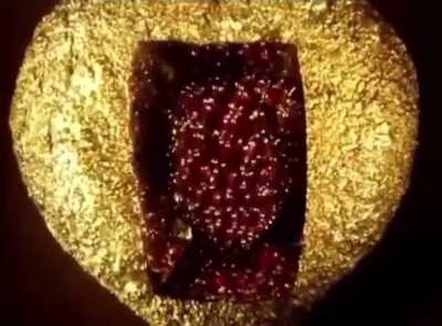 In 1953, Salvador Dalí created “The Royal Heart,” a gold jewelry piece with 46 rubies, 42 diamonds, and a hidden mechanism that made it beat like a living heart.