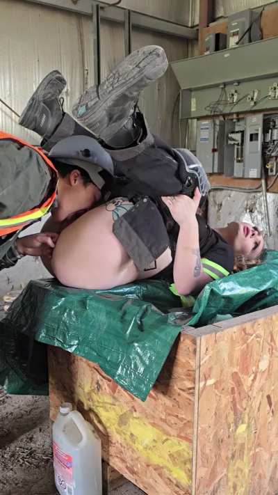 Korean foreman eats out blondes pussy at work