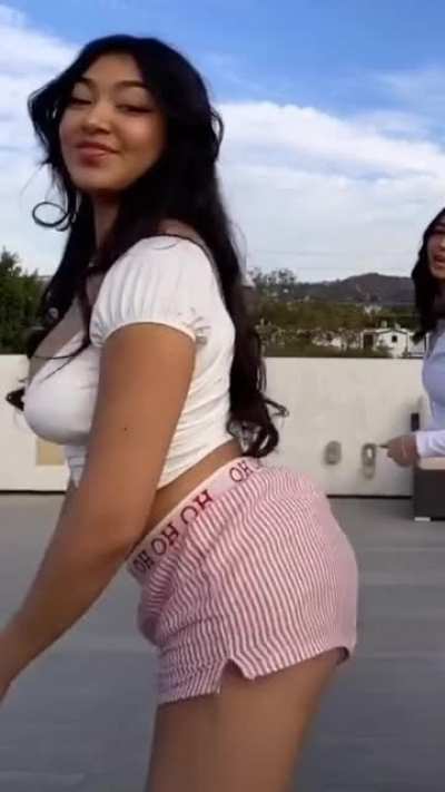 shakin ass