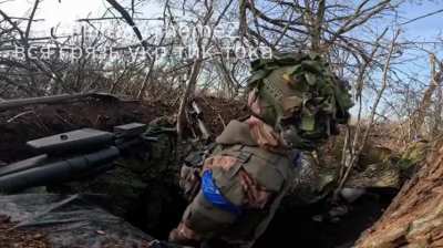 Ukrainian infantryman watches Russian drone direct inaccurate artillery at his position. Idk what he is saying[Needs Translation]