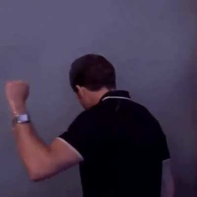 MRW the college professor doesn't show up and I leave at exactly 15:00 min, according to protected decreed law from the Students Association of America