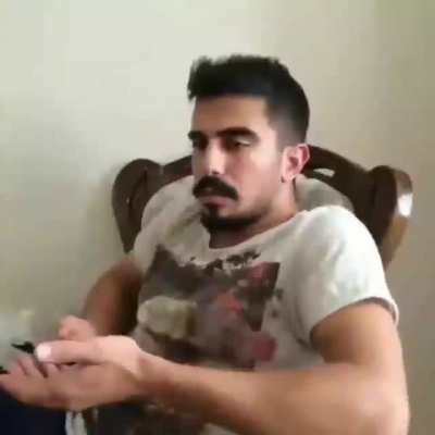 Esneyerek cevap verip,ne dediği anlaşılmayan,birde üstüne anlasana diye ses yükselten orospu evlatlarını sikmek lazım.