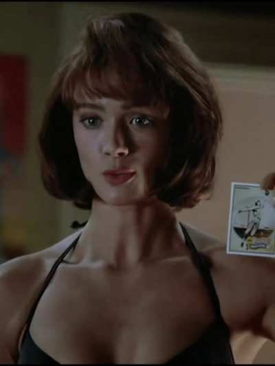 Chocolate cake, Gameboy and Lauren Holly