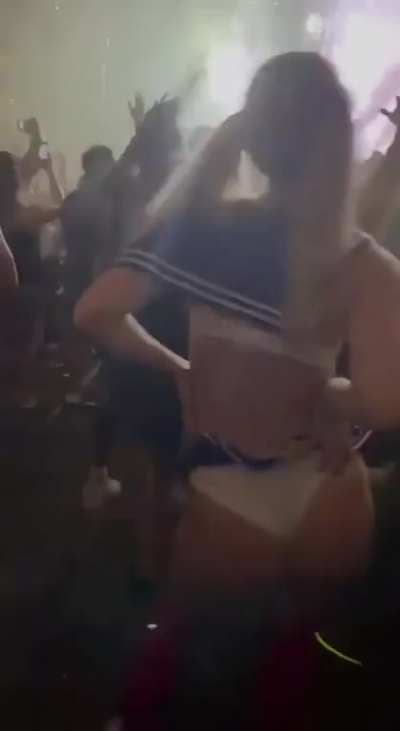 Ü