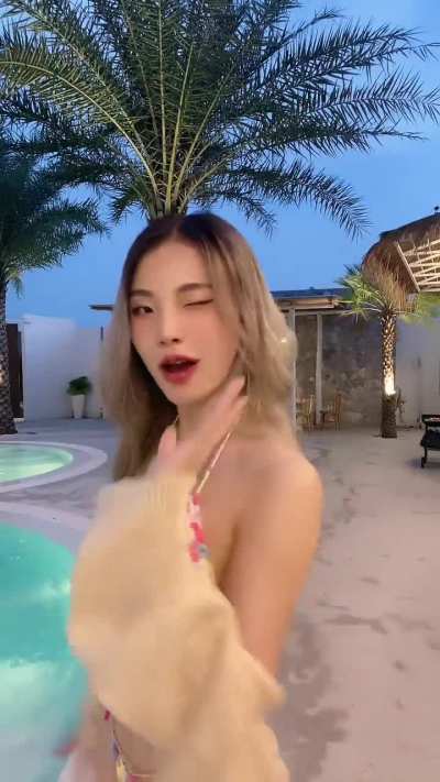 Beautiful thai girl 