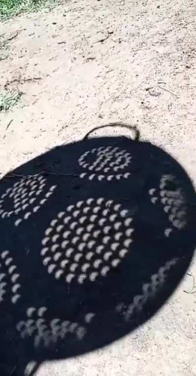 Acá en el norte no se vio un pomo el eclipse pero nos las arreglamos.