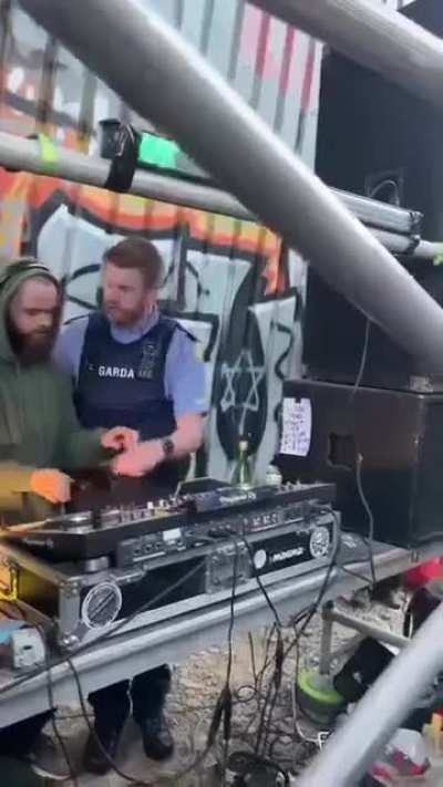 Garda Spinback!
