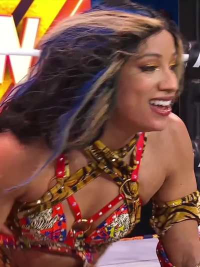 Mercedes Moné